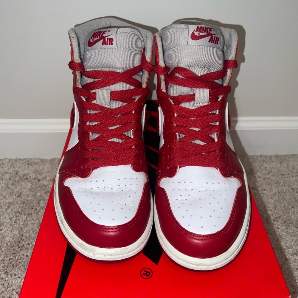 Nike Air Jordan 1 High, Red and White High-Top Sneakers